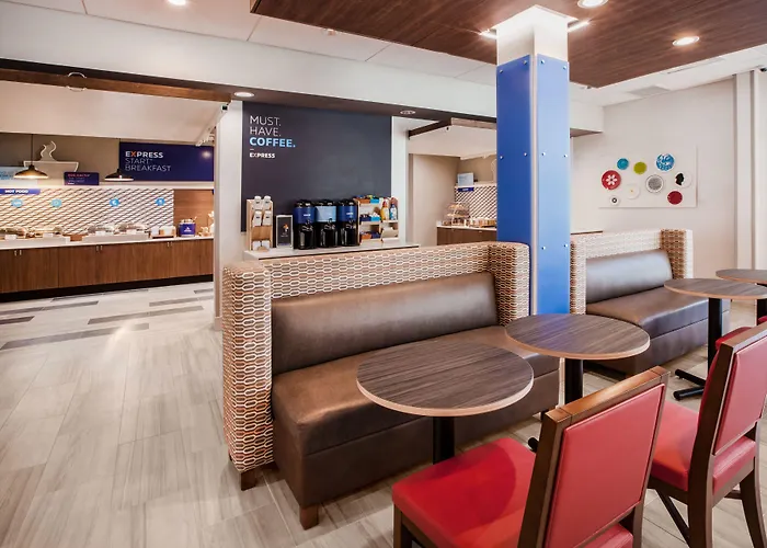 Hotel Express Tallahassee-university By Ihg 3*
