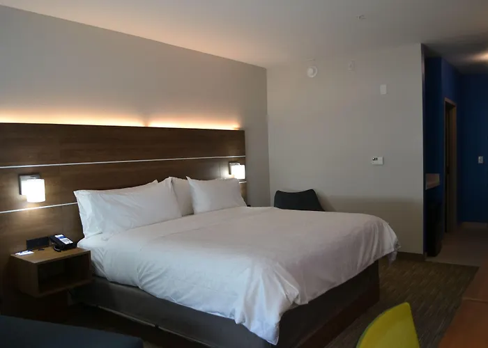 Hotel Express Tallahassee-university By Ihg 3*